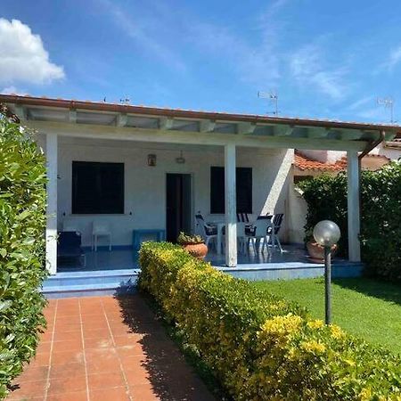 Villa Azzurra Borgo Montenero Buitenkant foto